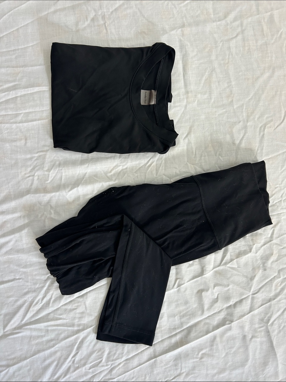 Black Aritzia Set - Tee & Leggings
